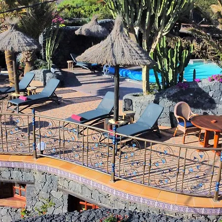 Feliz - Sauna, Beheizter Pool, Sonnenbett, Spielplatz, 2x2 M Bett Сasa de vacaciones